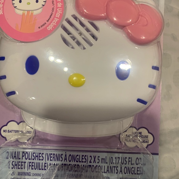 Hello Kitty and Friends Nail kit with Nail dryer - Picture 3 of 9